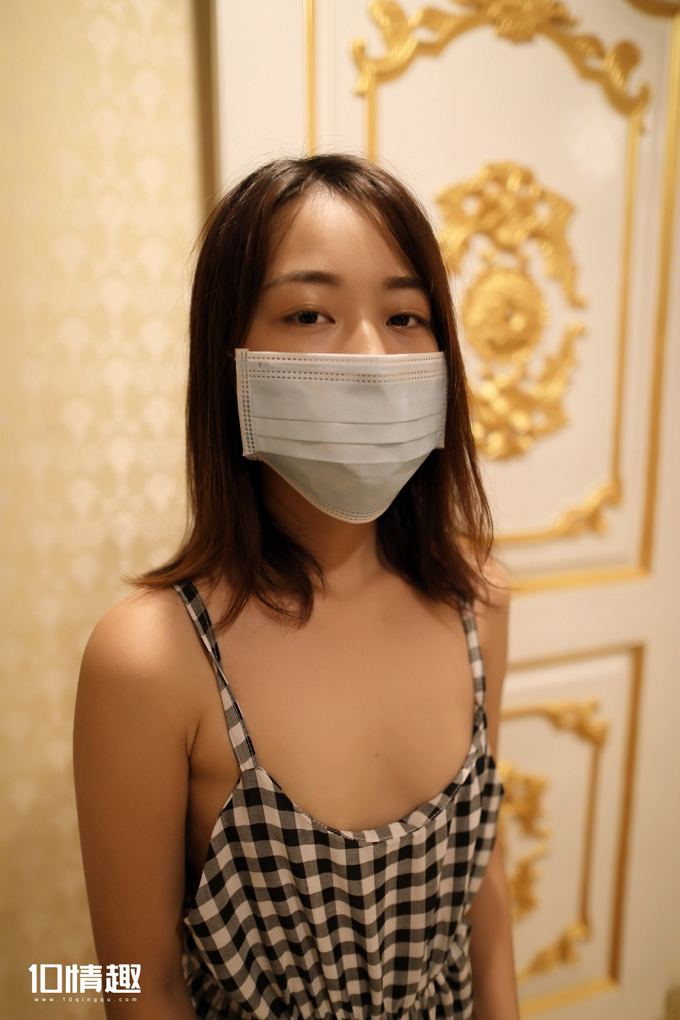 [ROSI写真]口罩系列NO.505_开档肉丝裤袜美女脱内裤扯丝袜秀翘臀屁沟撩人写真41P